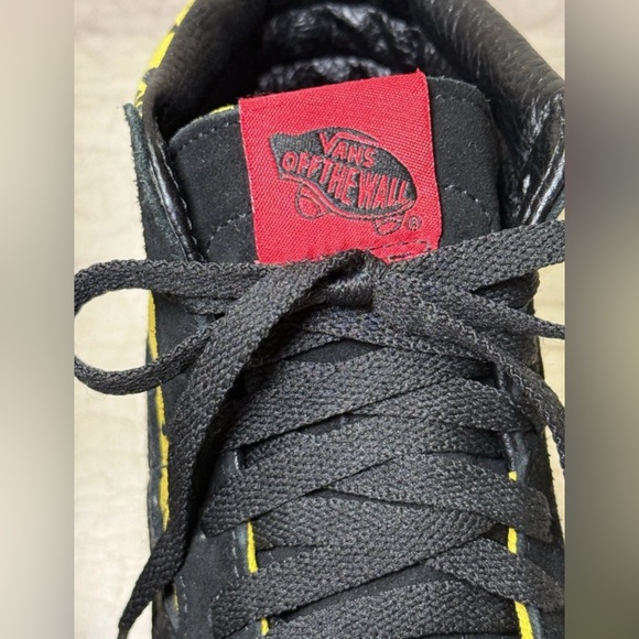 VANS x House Of Terror The Shining Sk8-Hi Mens Size 3.5 / Womens 5 Yellow Black - Picture 9 of 11